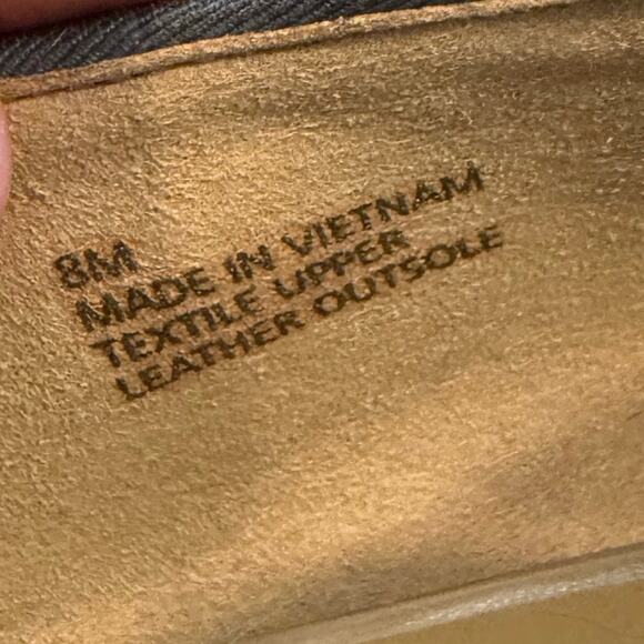 Talbots Ryan Grey Flannel Snowflake Embroidered Loafers Flats 8 - Picture 5 of 6